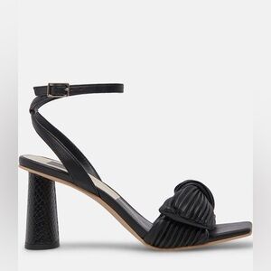 NWT Dolce vita black Pellia Heels